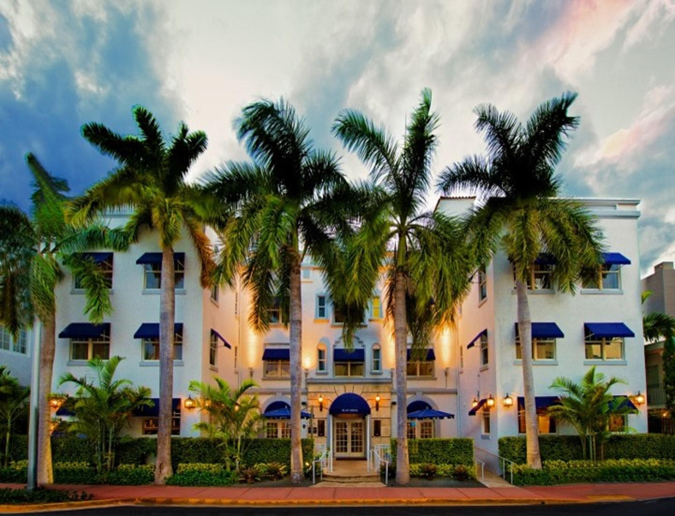 Blue Moon Hotel Miami Beach Exterior photo